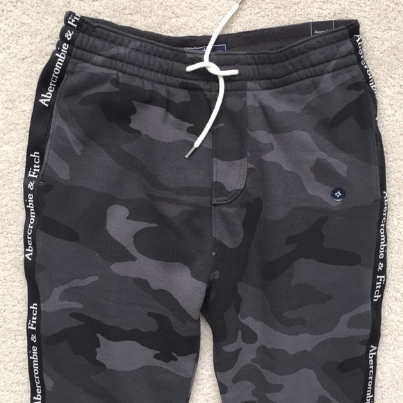 Abercrombie & Fitch XS Camouflage Sweatpants NWT - Picture 2 of 8